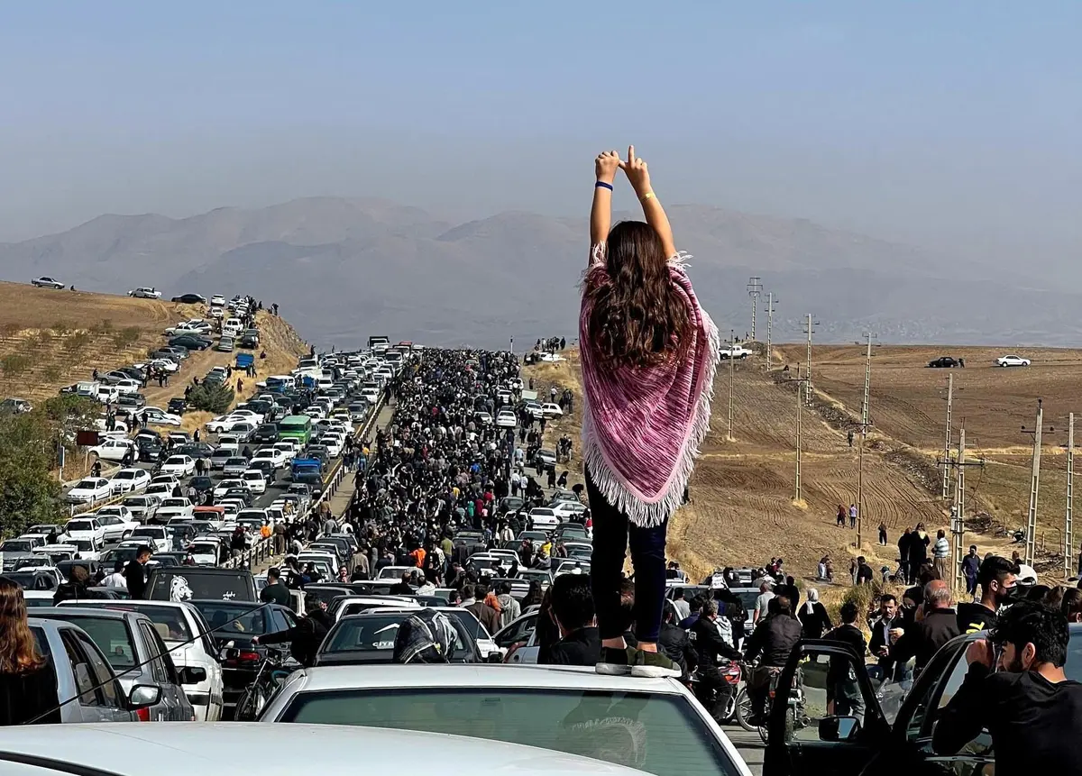 ¡Estamos con los pueblos en resistencia, en Rojava y Rojhilat!